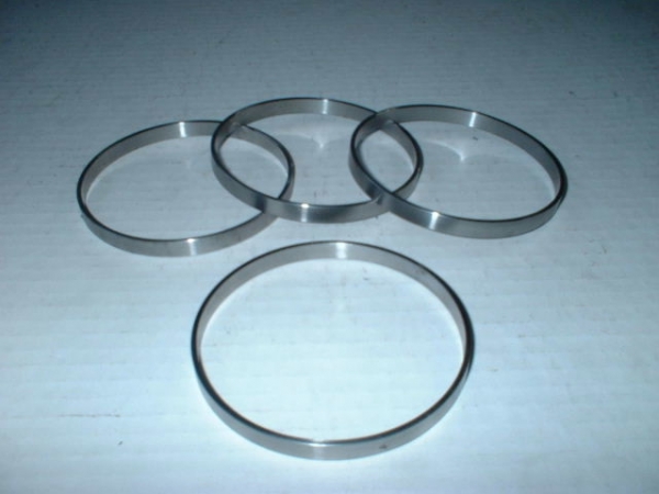 Reinforcement rings for 78,50 Mahle pistons