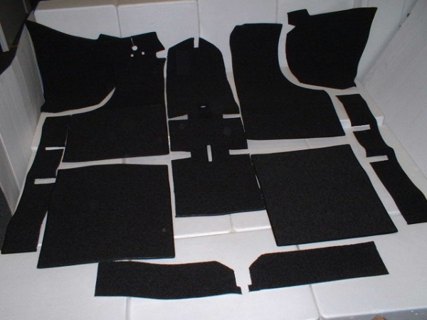 Teppichsatz schwarz velour für Rechtslenker NSU Prinz 1000, TT