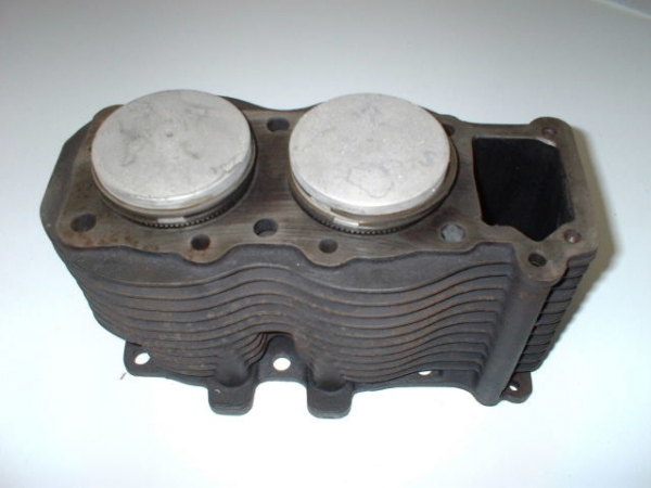 Cylindre - pistons NSU Prinz 4