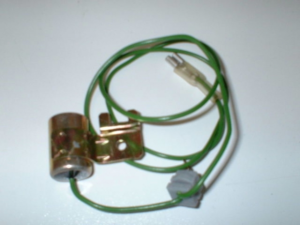 Condensateur avec fil NSU Typ 110